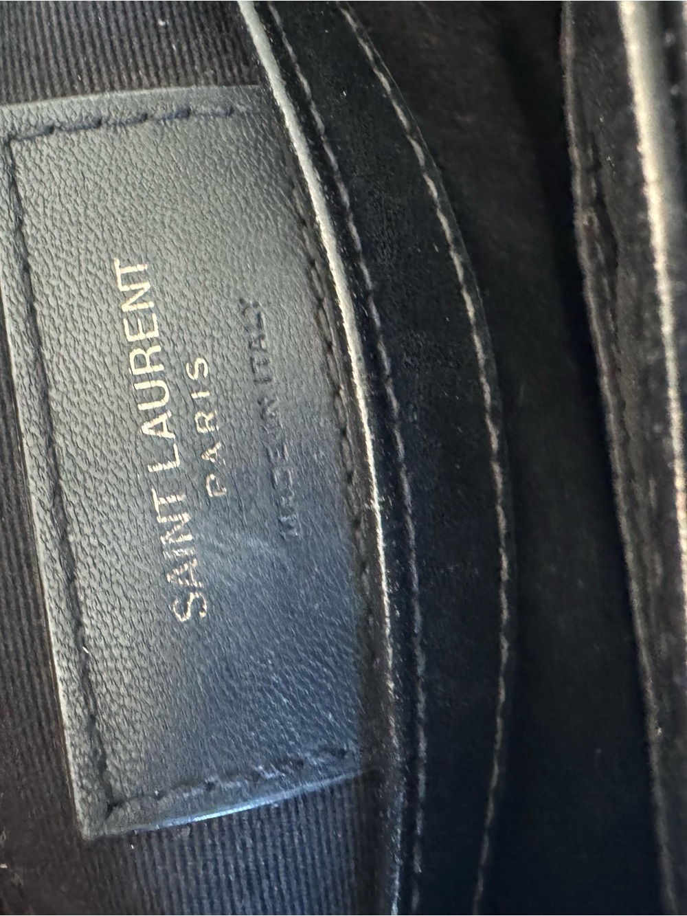 Saint Laurent Toy Loulou Crossbody Bag - Picture 5 of 12